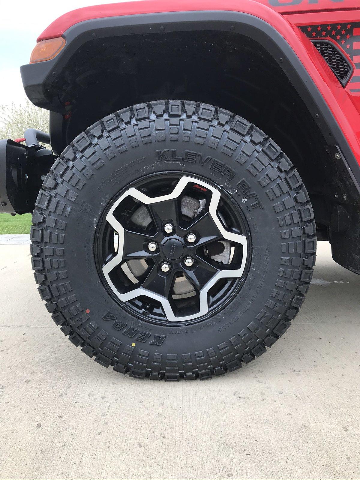 Jeep Gladiator Kenda Klever R/T KR601 35x10.50R17 F0E78395-8862-47B6-AB4A-84EAB902D27D