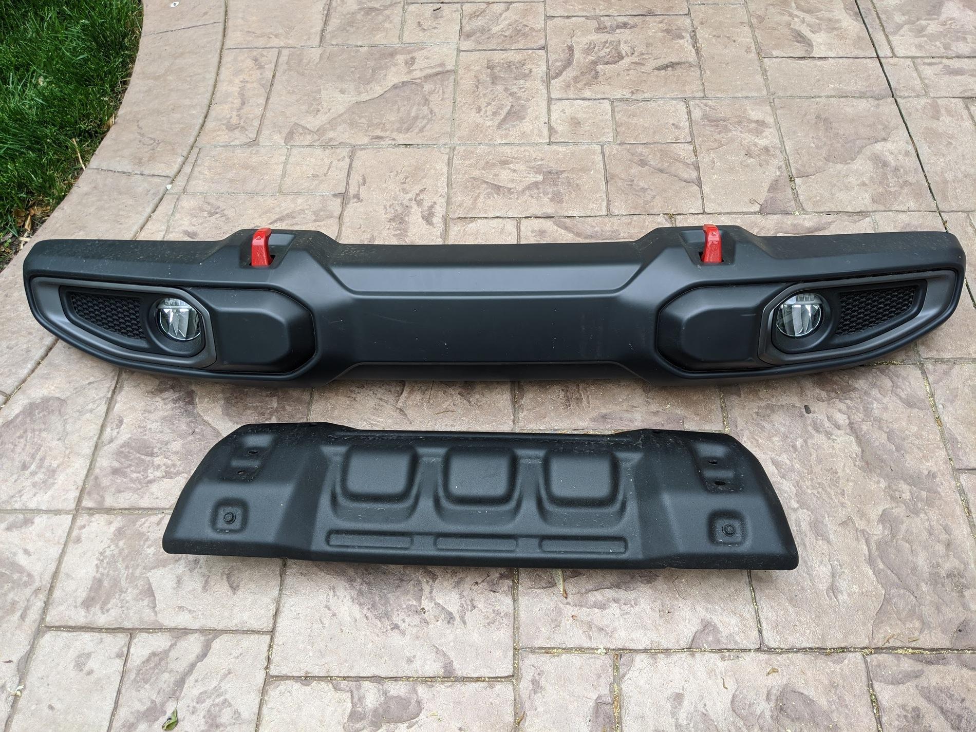 Jeep Gladiator Front Rubicon Plastic Bumper with LED Fogs and Metal Skid sbCng5u