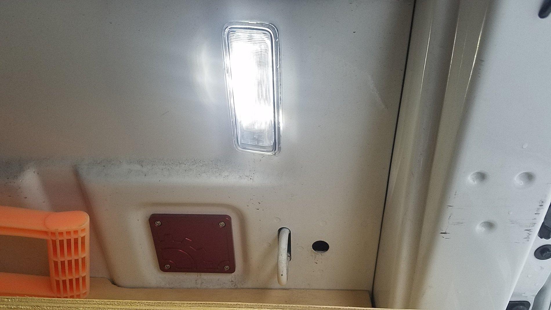 Jeep Gladiator Alu-Cab Gladiator Bed Cap 20200517_182605