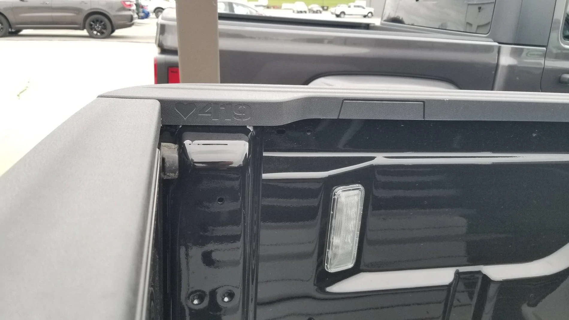 Jeep Gladiator Hidden/Buried features of the JT 20200517_142527