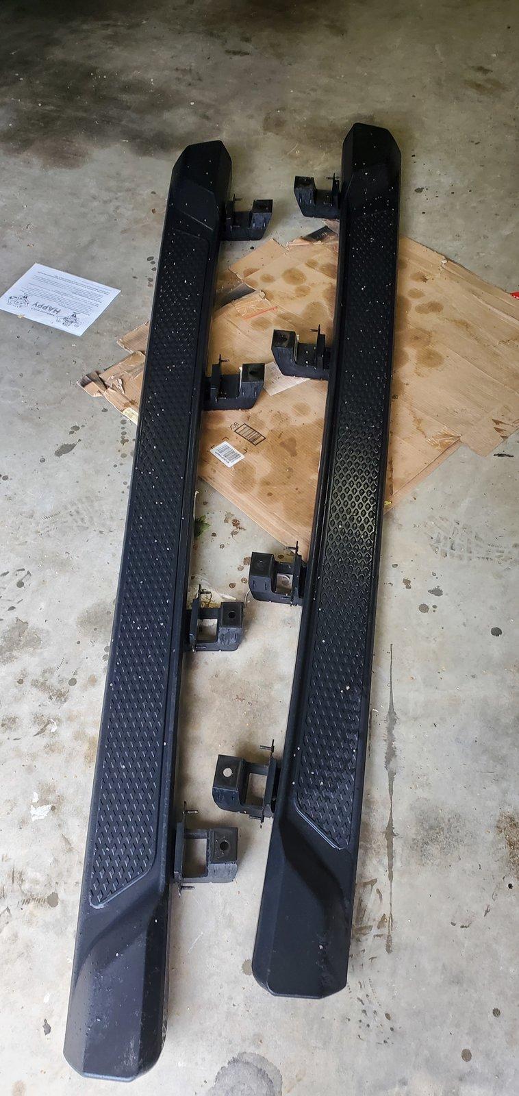 Jeep Gladiator Running boards side steps 20200518_125555