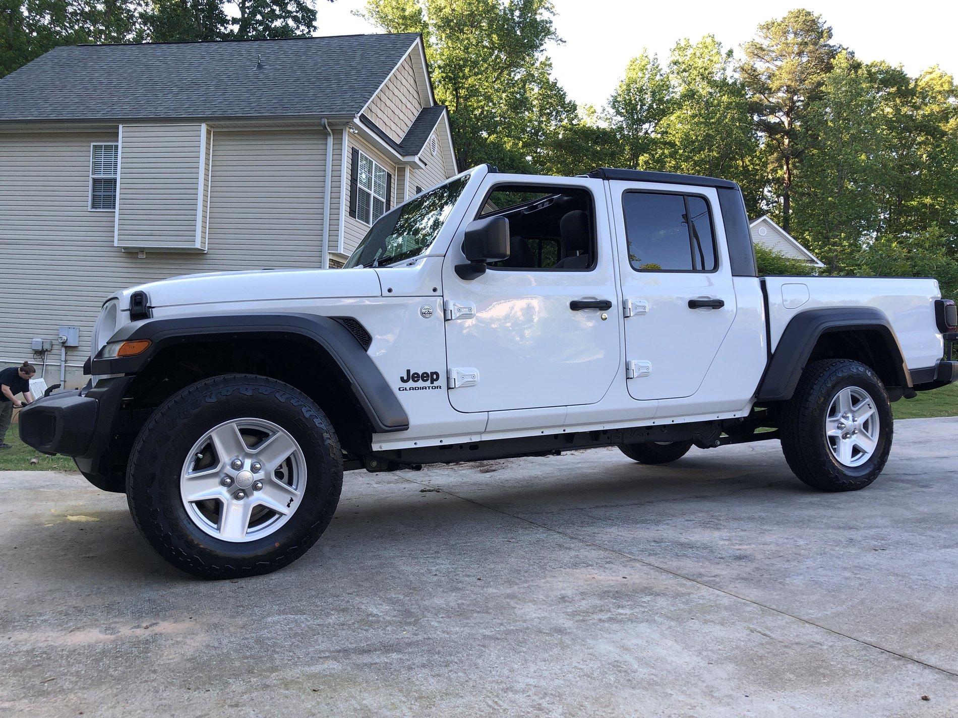 Jeep Gladiator BRIGHT WHITE Gladiator JT Club my jee