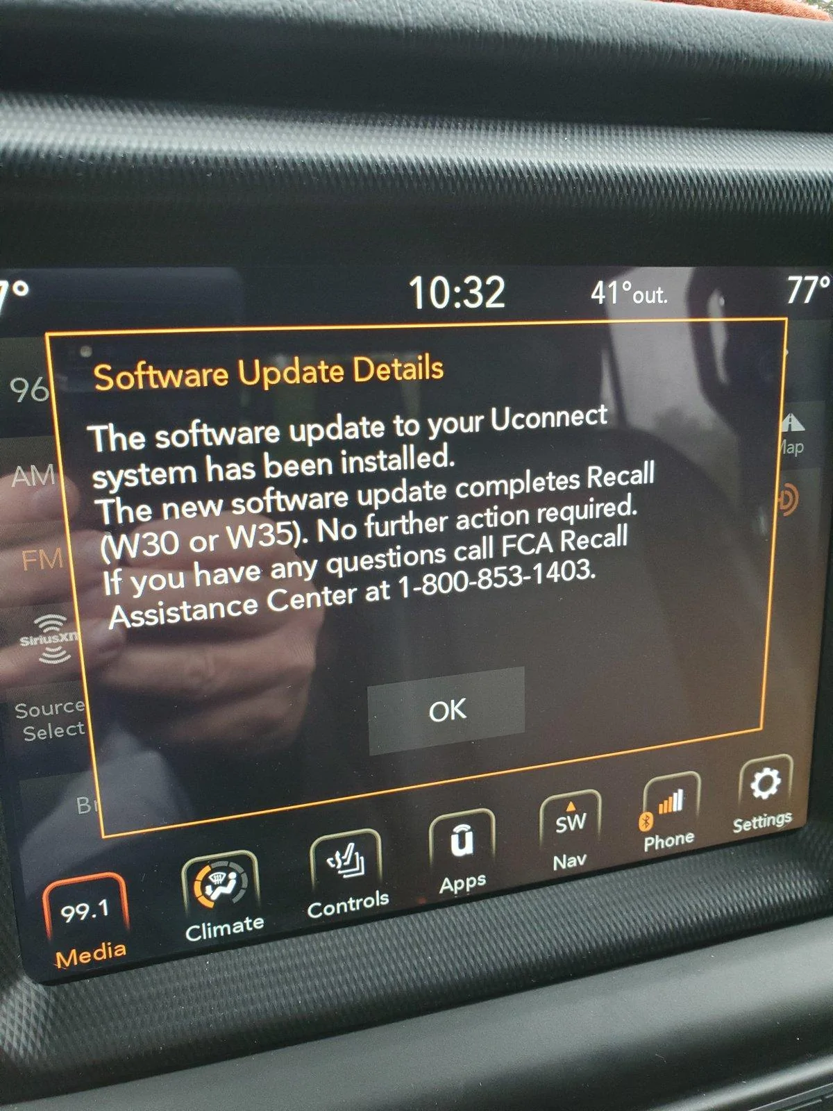 Jeep Gladiator Back Up Camera stopped working 20200520_103214