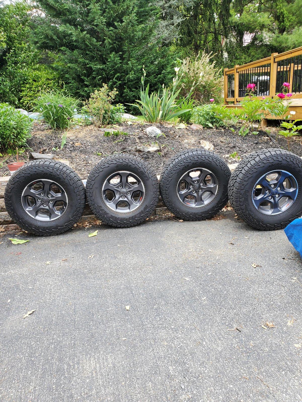 Jeep Gladiator Stock Rubicon rims and 285/70/17 Falken Wildpeak AT3W. 20200518_152513