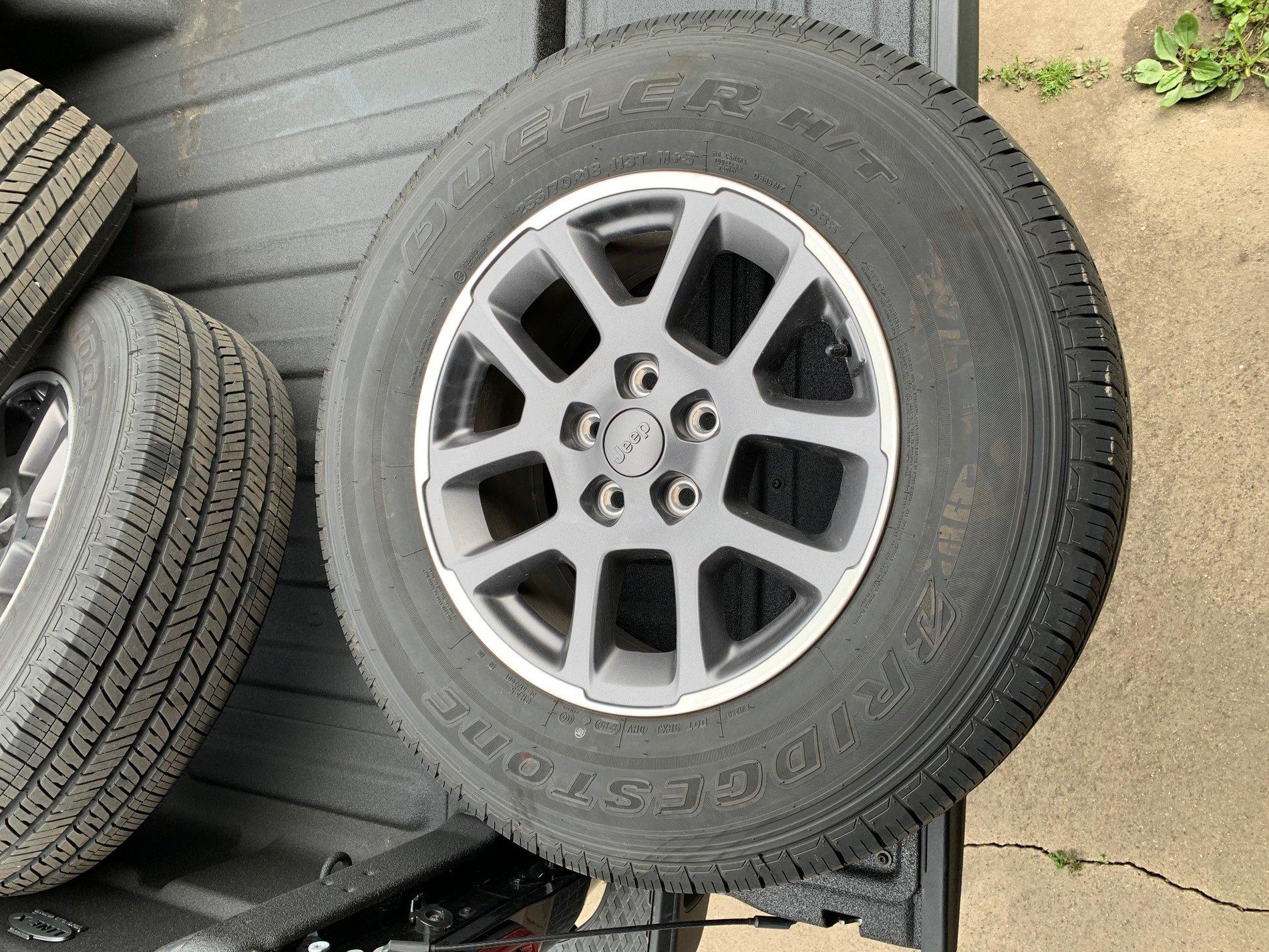 Jeep Gladiator Overland Take-offs (TPMS Included) with Spare & Lug-nuts Granite Crystal Wheel & Tire