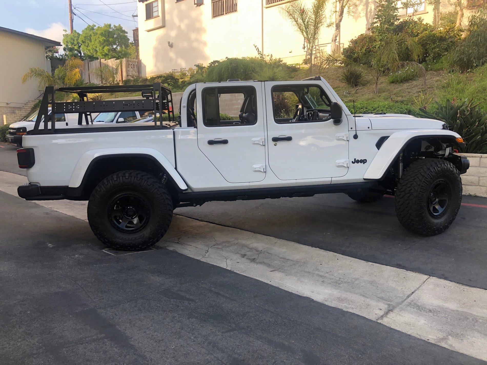 Jeep Gladiator Bed Racks - Now Available IMG_7898