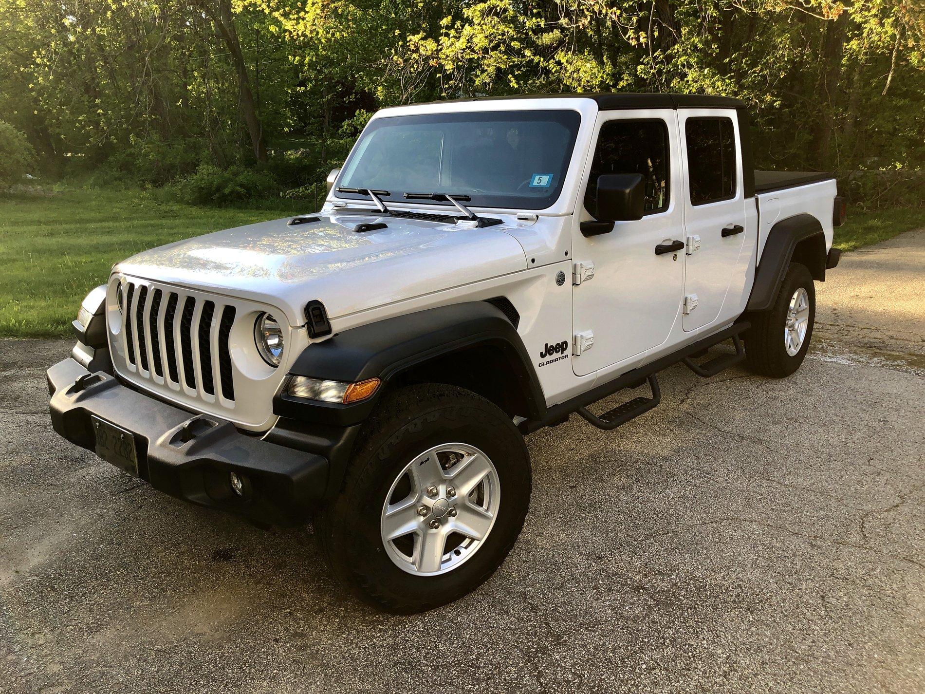 Jeep Gladiator BRIGHT WHITE Gladiator JT Club IMG_7879