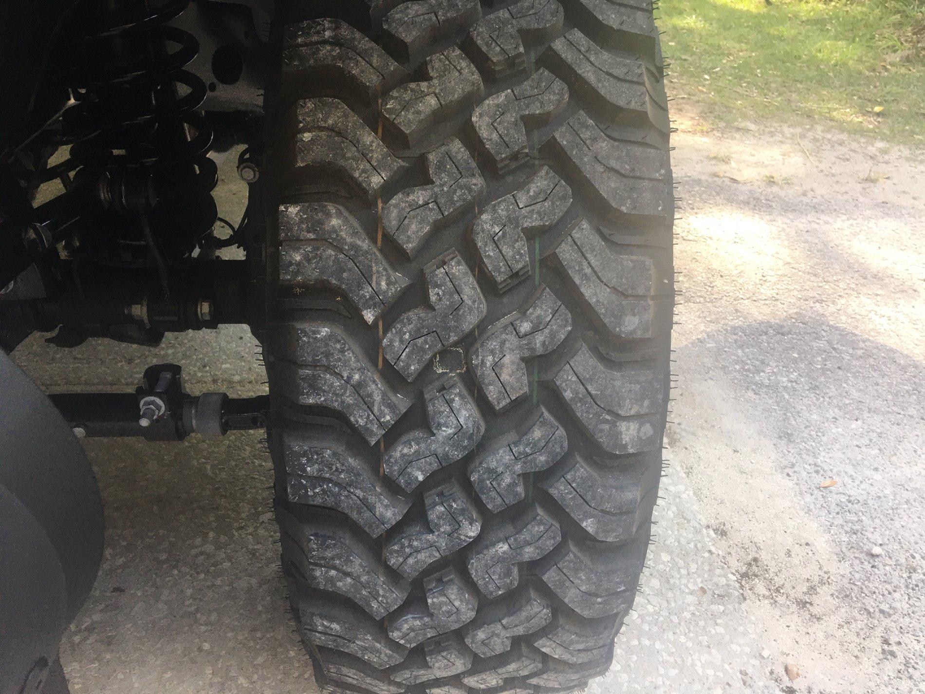 Jeep Gladiator Wheels, Tires and Spare from a Rubicon IMG_1381.JPG