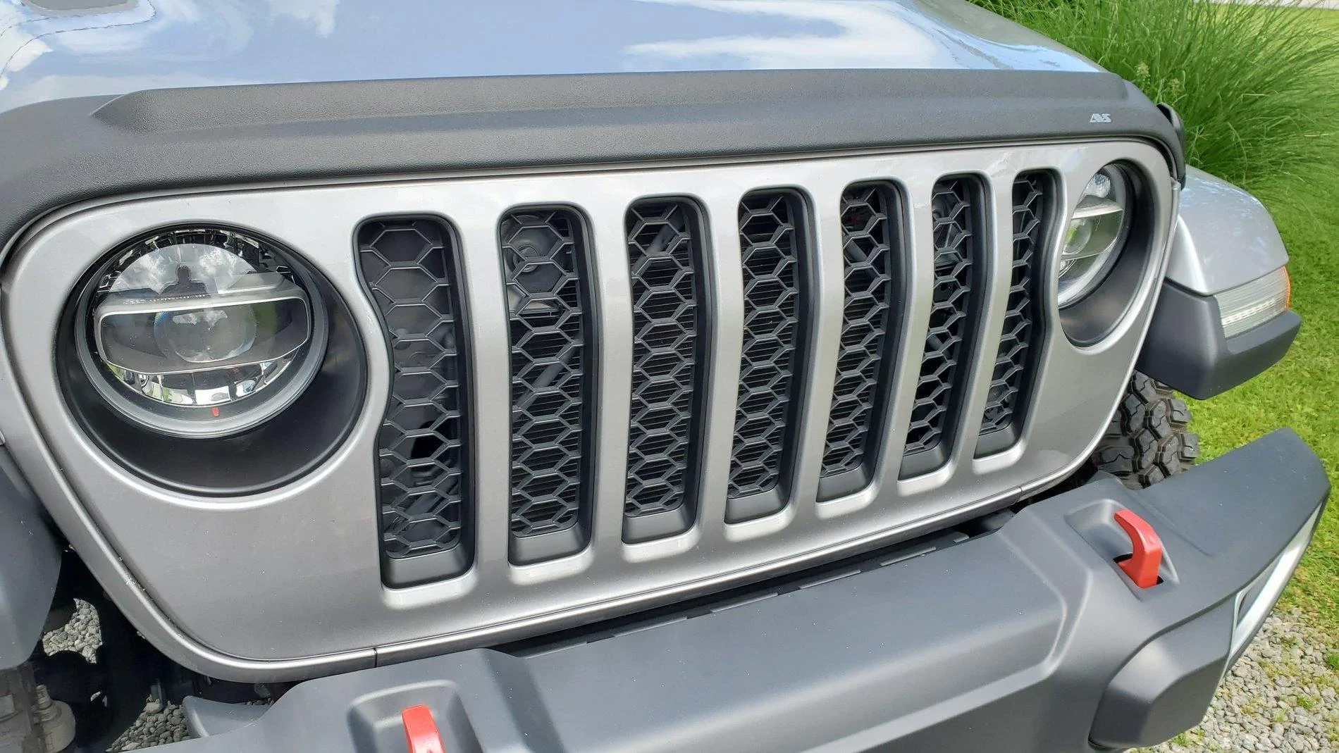 Jeep Gladiator Changing Grill Trim/Inserts 20200522_155311