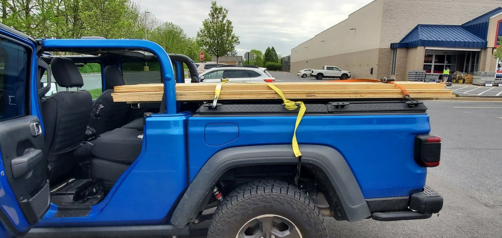 Jeep Gladiator Hauling Long Lumber 20200518_161015