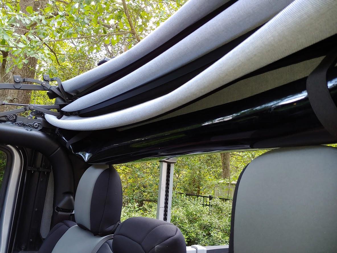 Jeep Gladiator soft top question / issue - bungee strap Window1