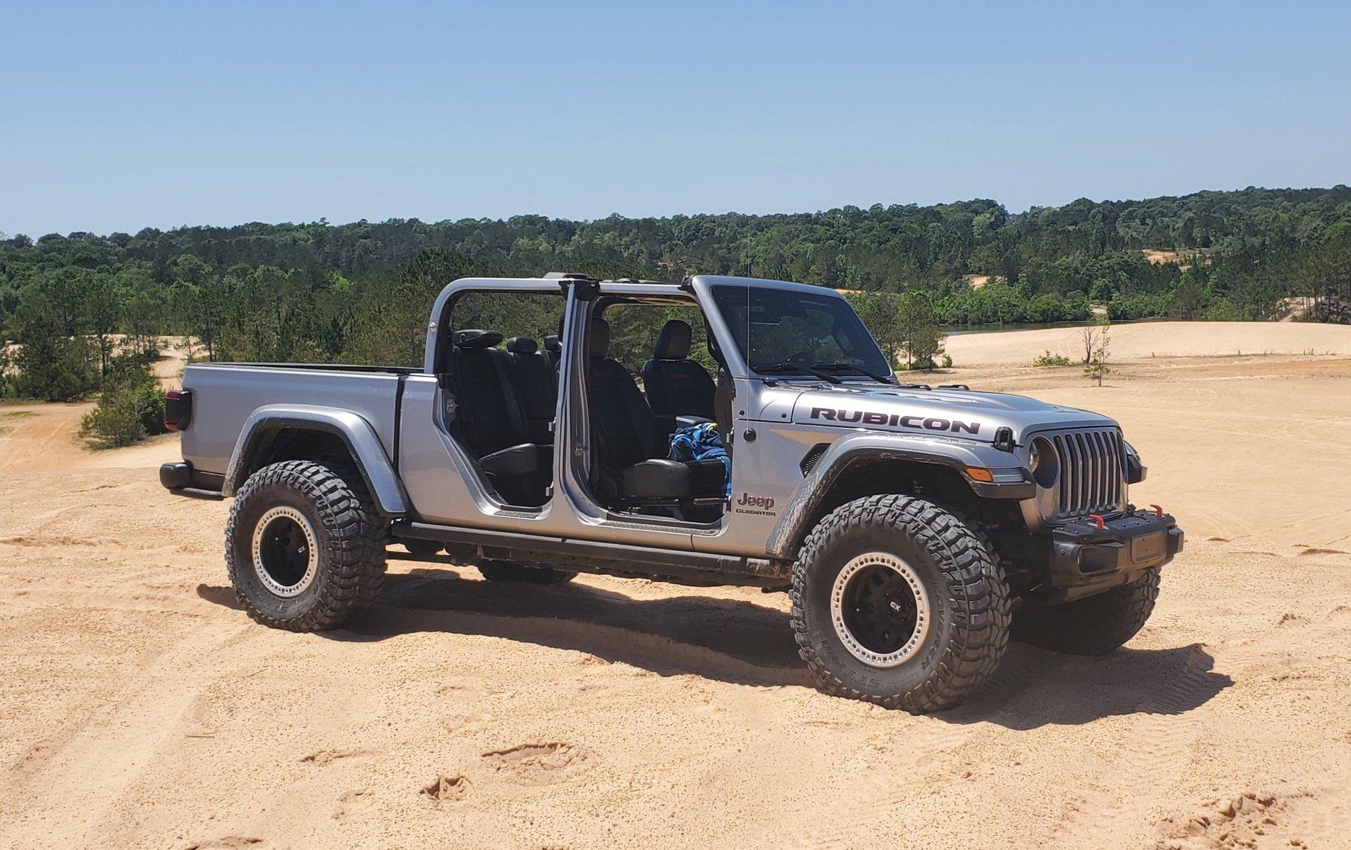 Jeep Gladiator BILLET SILVER Gladiator JT Club 20200505_215006