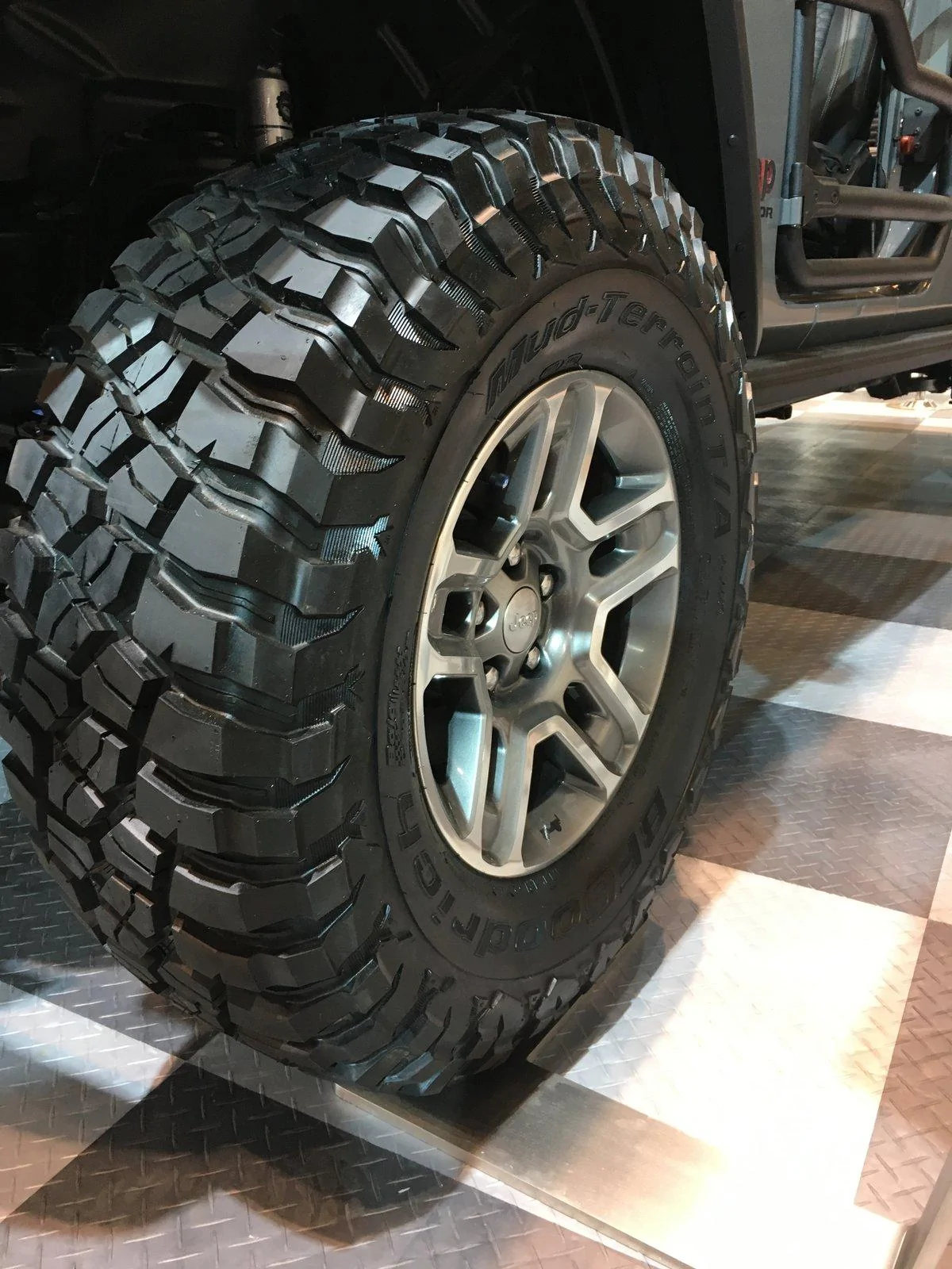Jeep Gladiator Gladiator takes Chicago! 79612227-B3AC-459E-B2AA-6136ADA12881