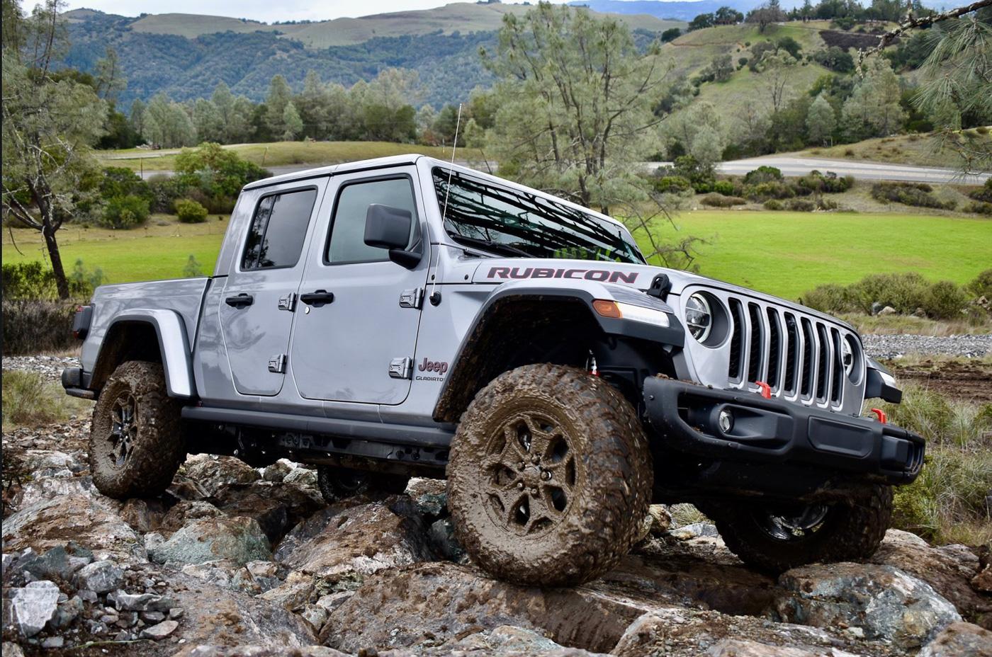Jeep Gladiator JT Gladiator Media First Drive Event Happening Now Jeep-Gladiator-Media-First-Drive-Offroad-1