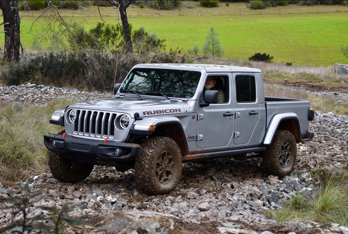 Jeep Gladiator JT Gladiator Media First Drive Event Happening Now Jeep-Gladiator-Media-First-Drive-Offroad-3
