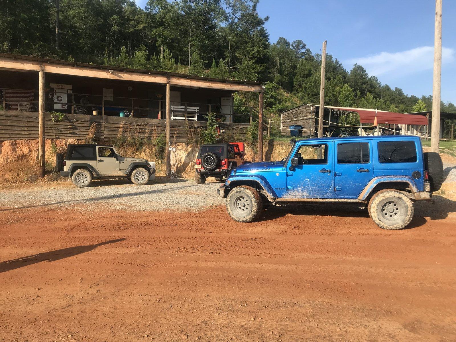 Jeep Gladiator HYDRO BLUE PEARL Gladiator JT Club 6B05B34E-B174-47E6-9D2C-A30CDEC0F259