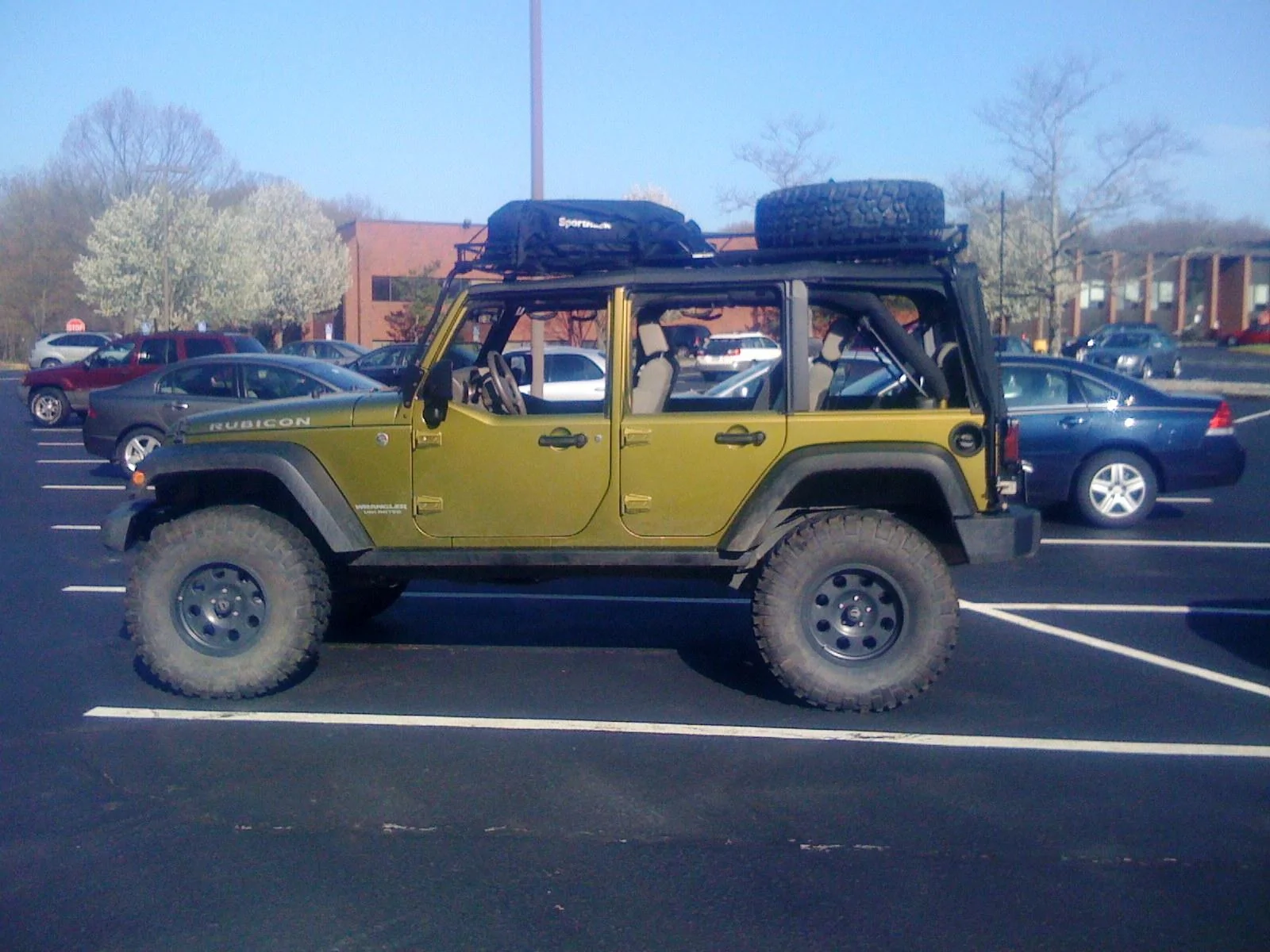 Jeep Gladiator Gladiator Safari Cap (make this) 71203168-B4B4-4003-849E-66124E80E63E