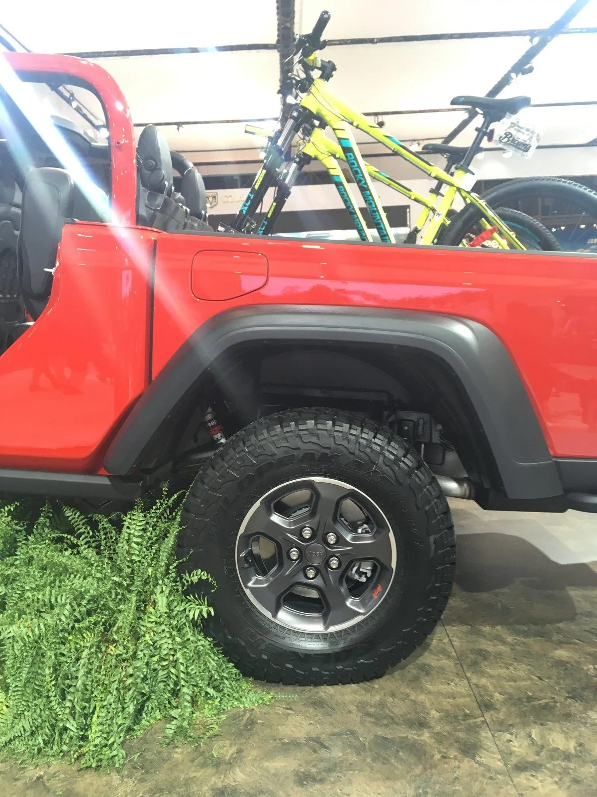 Jeep Gladiator FIRECRACKER RED Gladiator JT Club 9703F8A6-8BA6-47BC-81EF-8BFD2B037E63