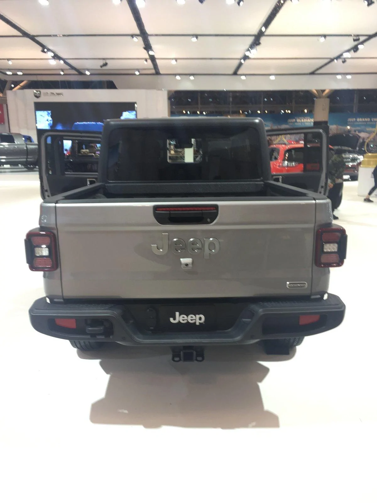 Jeep Gladiator BILLET SILVER Gladiator JT Club F60C0FC9-B133-4732-A1F6-BB296BD4AD97