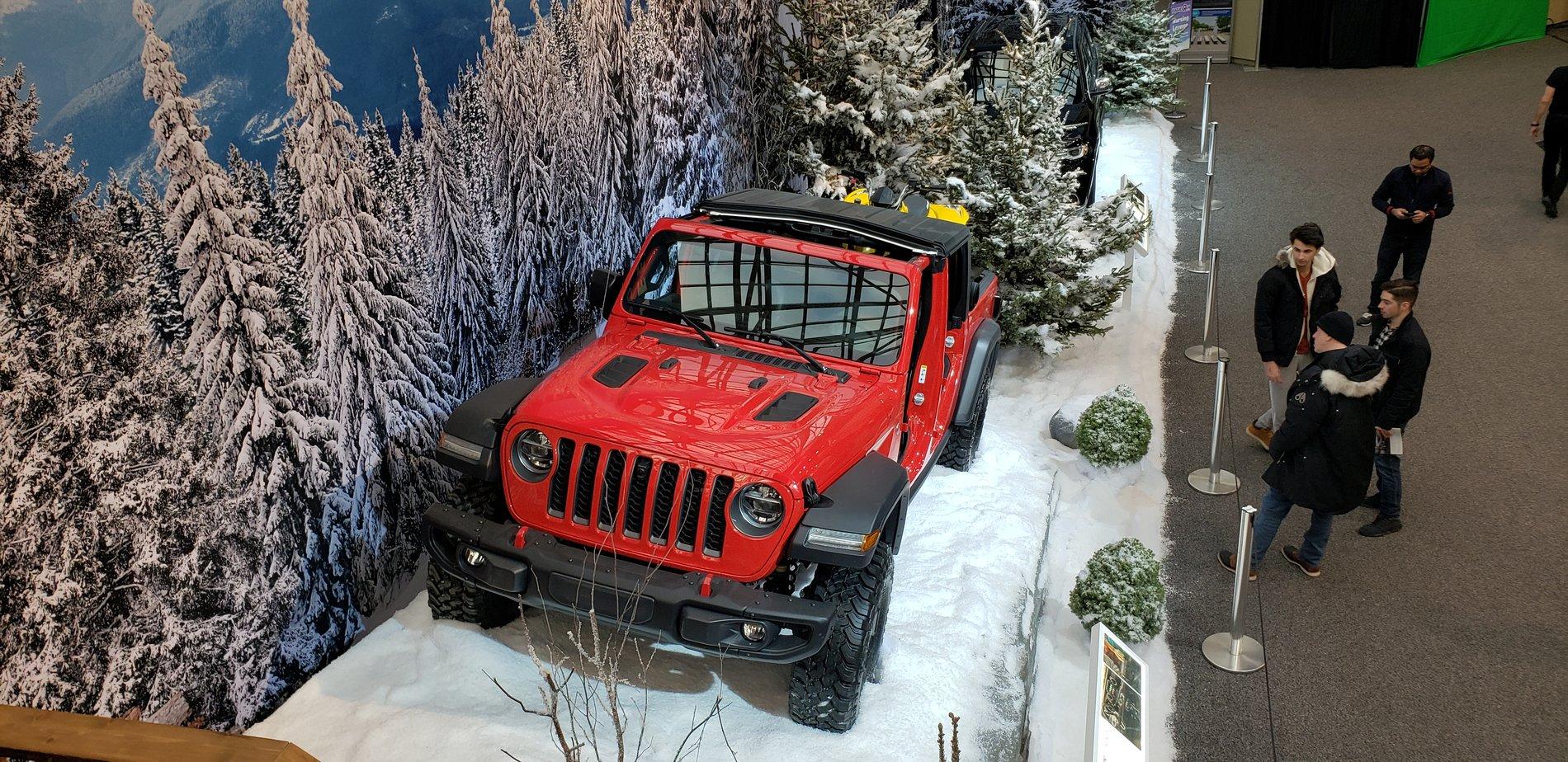 Jeep Gladiator FIRECRACKER RED Gladiator JT Club 20190222_165155-