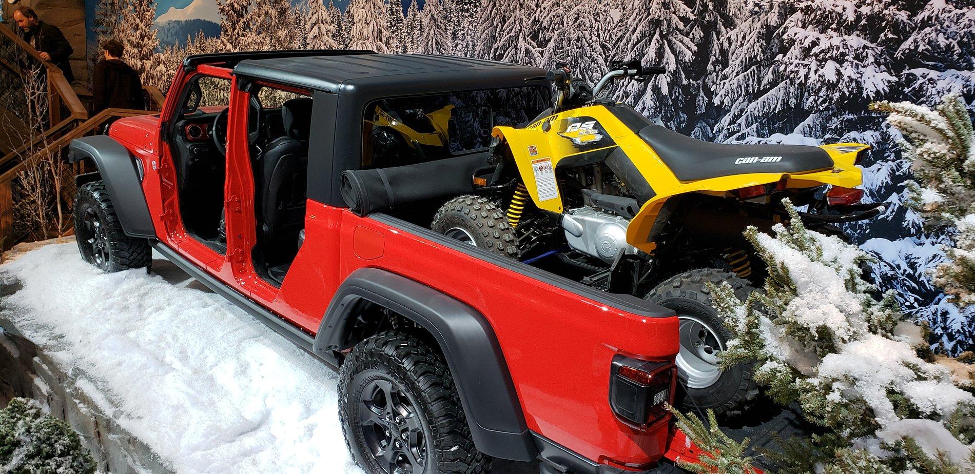 Jeep Gladiator FIRECRACKER RED Gladiator JT Club 20190222_174012-