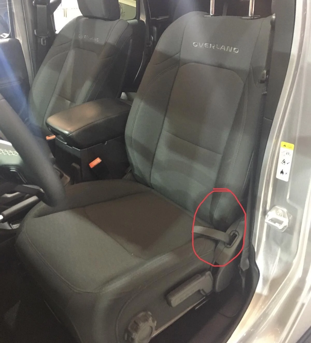 Jeep Gladiator Seat strap question AE09DB35-9A87-483F-B589-6AC997E5BEE8