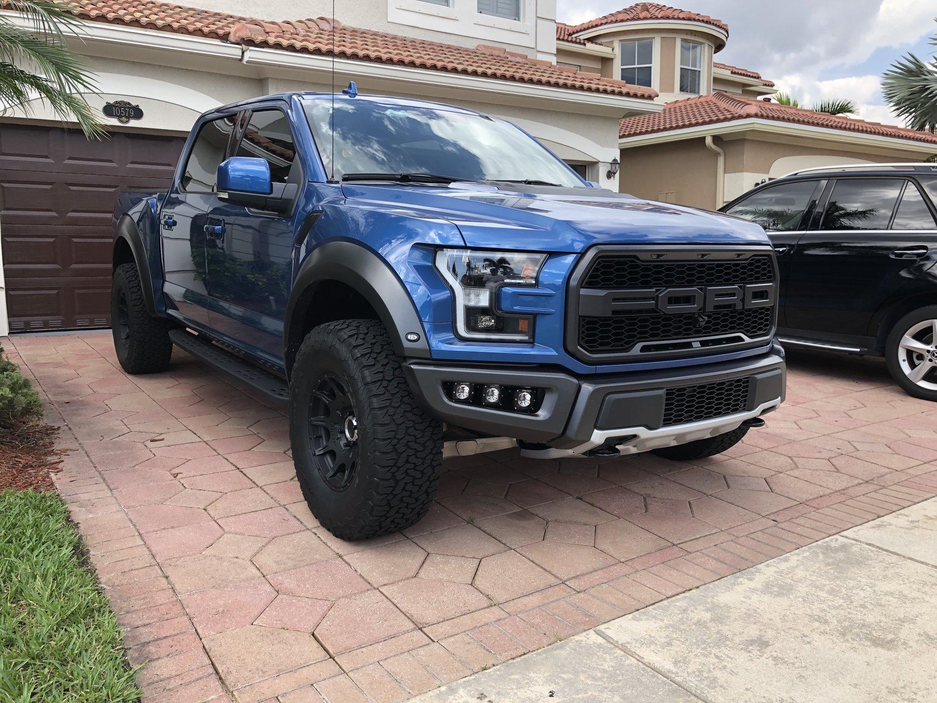 Jeep Gladiator Discussion: 2020 Ford Raptor or 2020 Jeep Gladiator Raptor