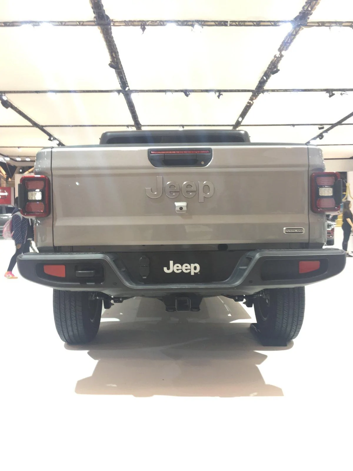 Jeep Gladiator Gladiator length 683E3C00-0F16-40C8-91E8-BB63DA9DFD01