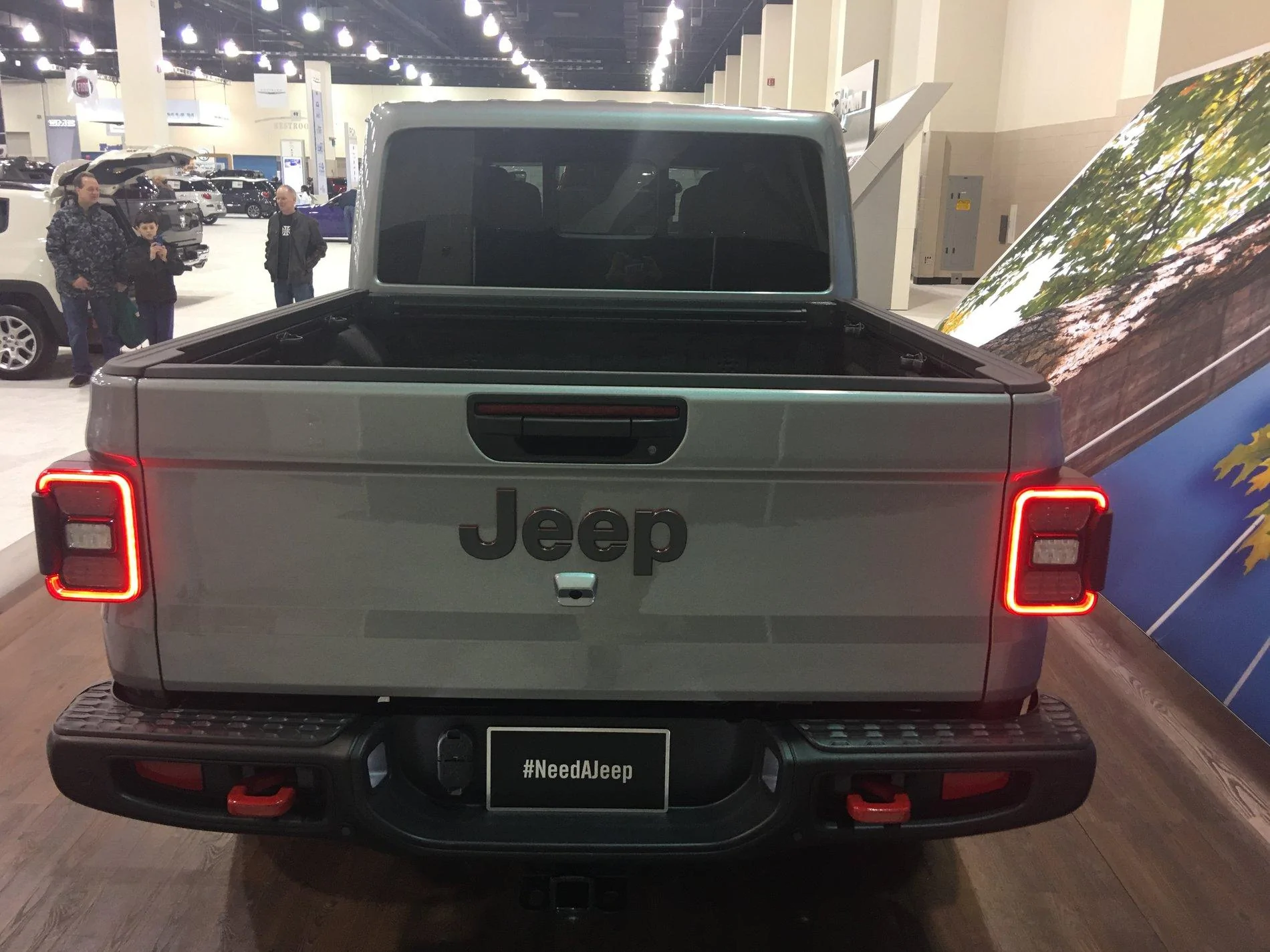 Jeep Gladiator Milwaukee WI Auto Show - My First Look! 73FA85C0-F221-4100-A42C-540B8D4EB4E4