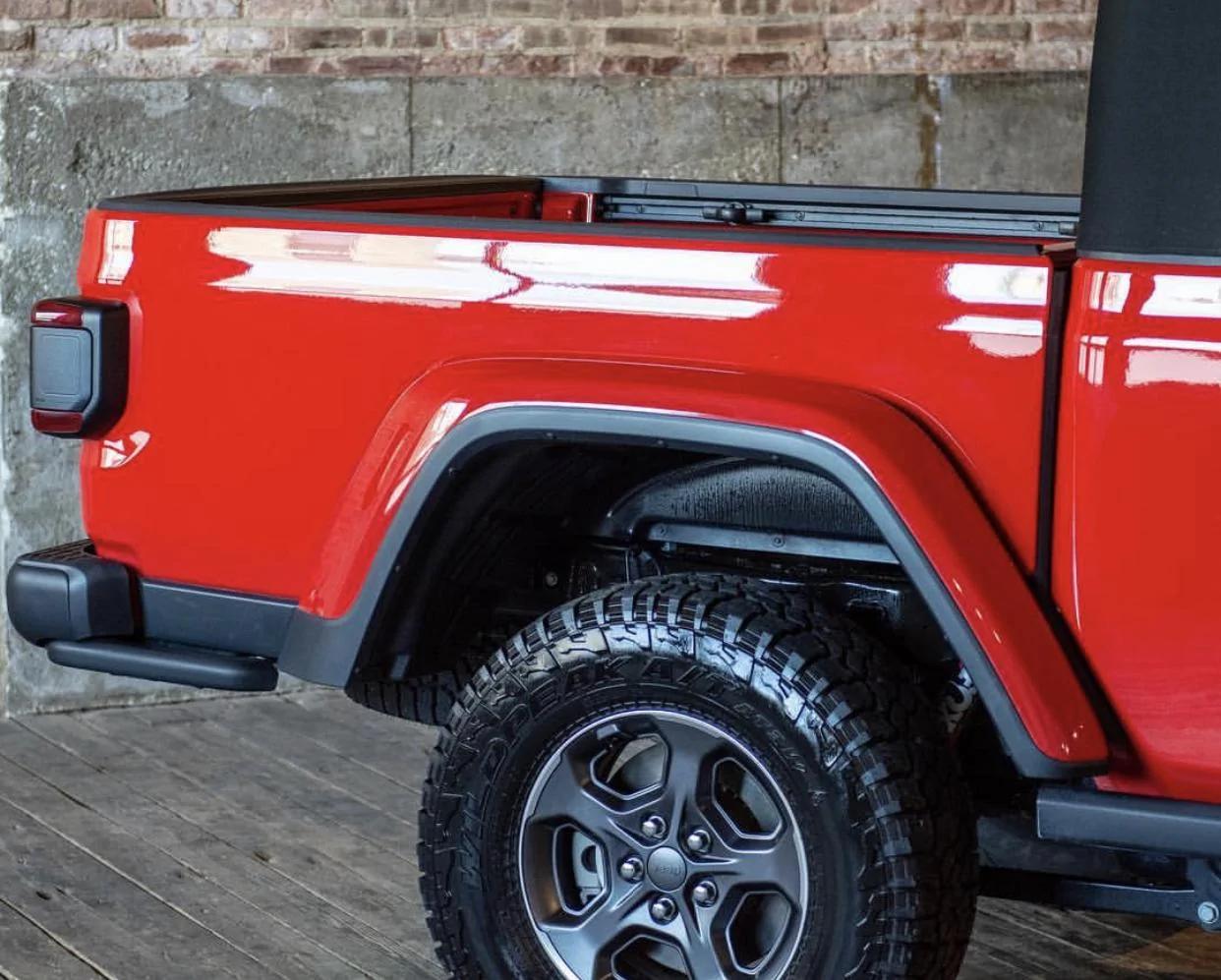 Jeep Gladiator FIRECRACKER RED Gladiator JT Club ED753B68-48BE-4BD2-8597-386E8C6B0310