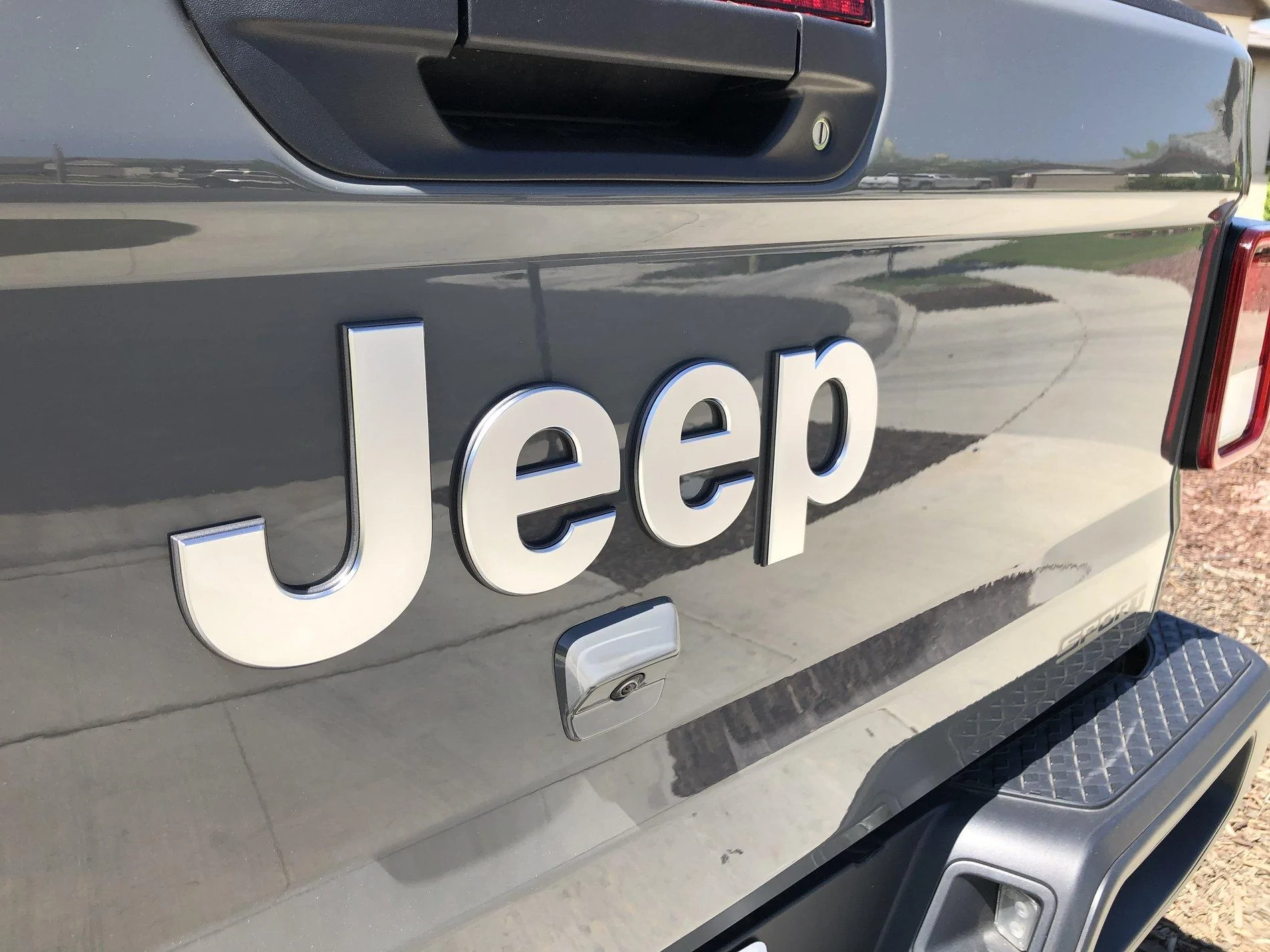 Jeep Gladiator STING GRAY Gladiator JT Club 4328B968-50FB-454F-8CDB-58EA2B052EFE
