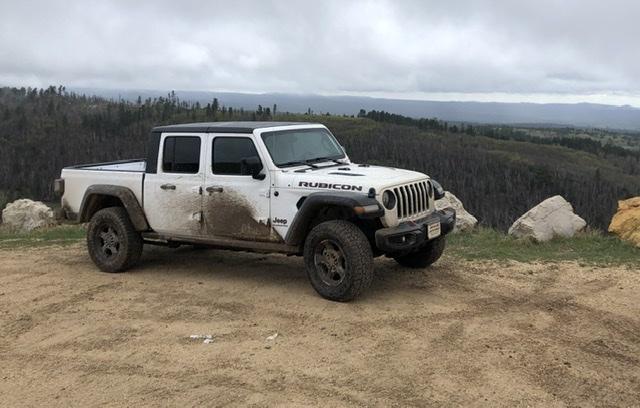 Jeep Gladiator Win a Front Runner roof rack for your JL or JT from Northridge4x4! 58947EA0-02F2-465E-B4DB-83DD74A3A694