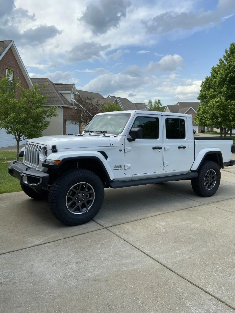 Jeep Gladiator BRIGHT WHITE Gladiator JT Club Jeep1a