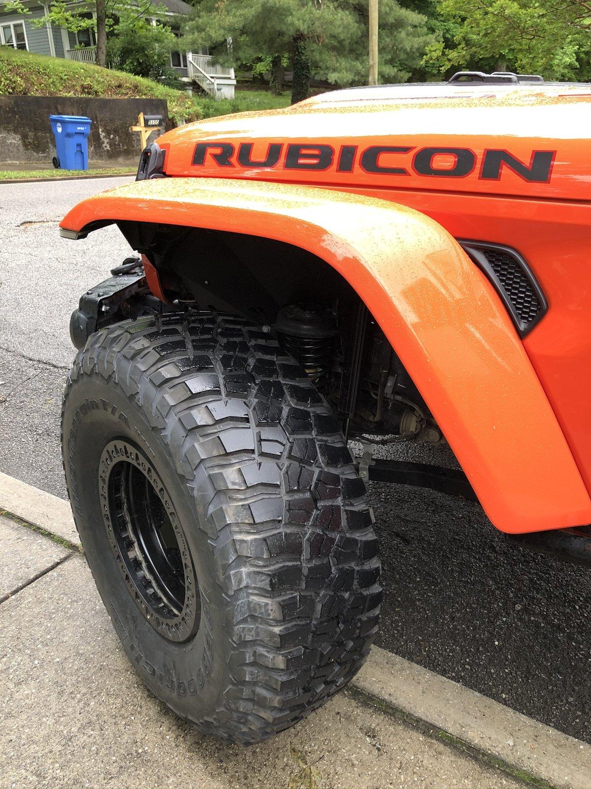Jeep Gladiator (5) 39x13.50R17 BFG Mud Terrain KM3 - $1800 3BA9DC9A-2EDC-4668-8280-57CBBFDB8A98