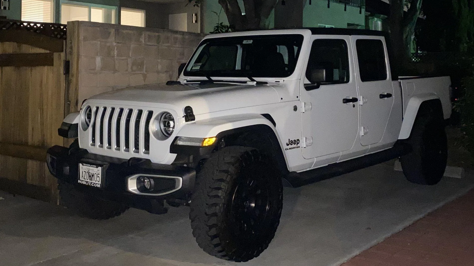 Jeep Gladiator Greetings from Sacto 64E69566-9A2A-411E-B73B-3421D577D19A