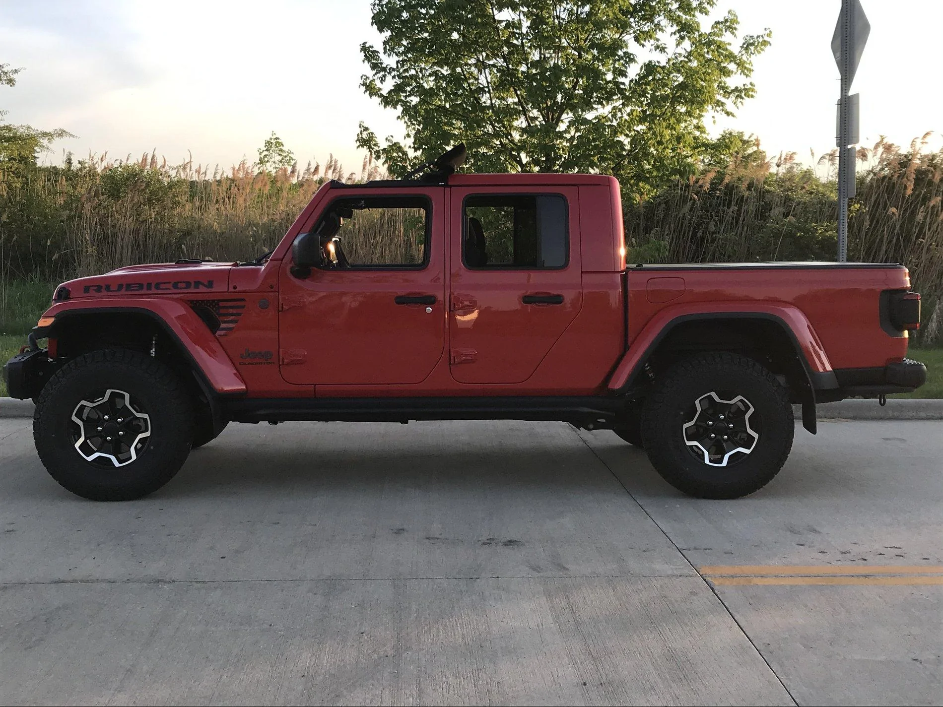 Jeep Gladiator FIRECRACKER RED Gladiator JT Club 8A00356D-7E4C-4610-83B9-B4487A16ACD0