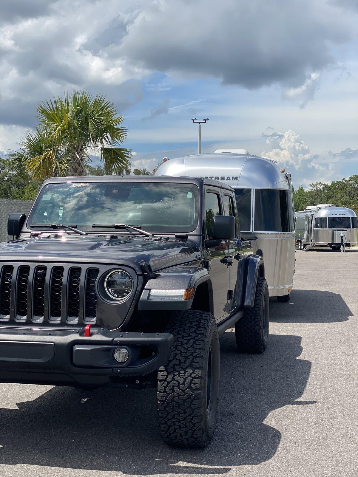 Jeep Gladiator So, what is everybody towing? tow-photo01