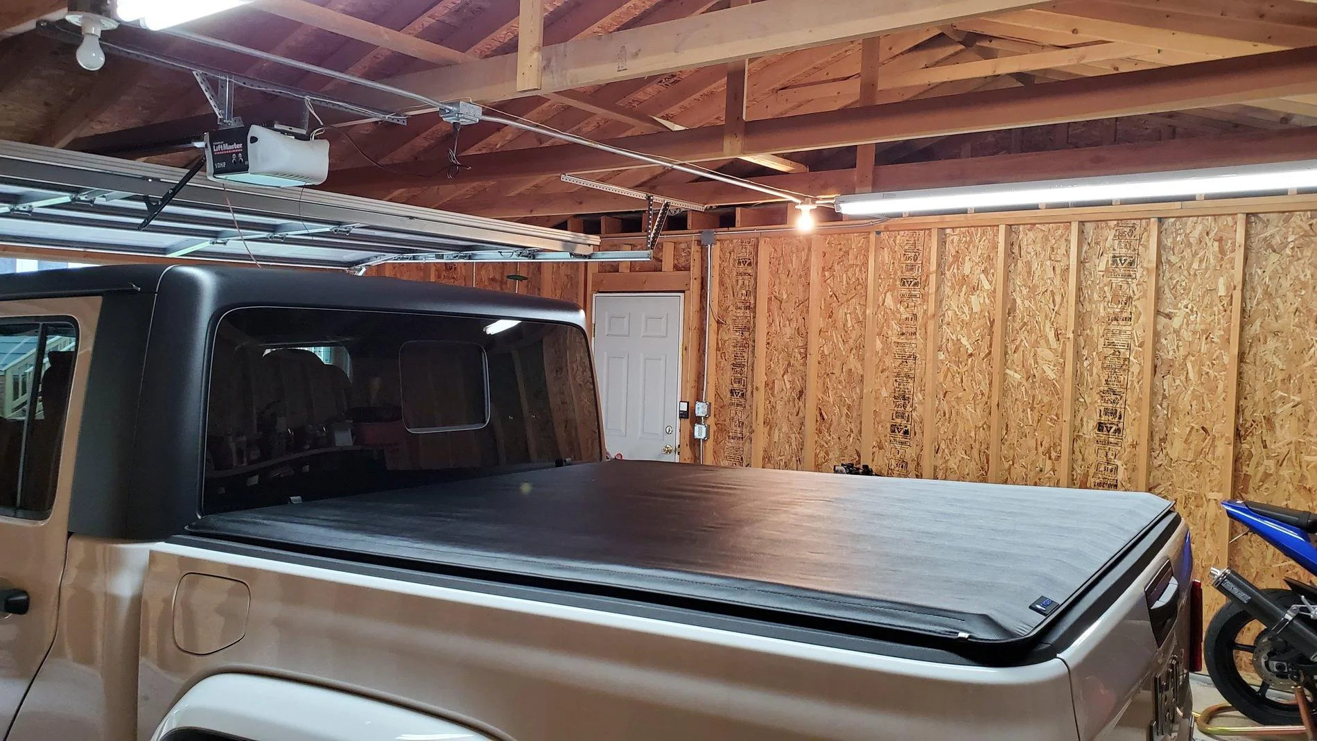 Jeep Gladiator Best bed cover for the money? 20200428_182215