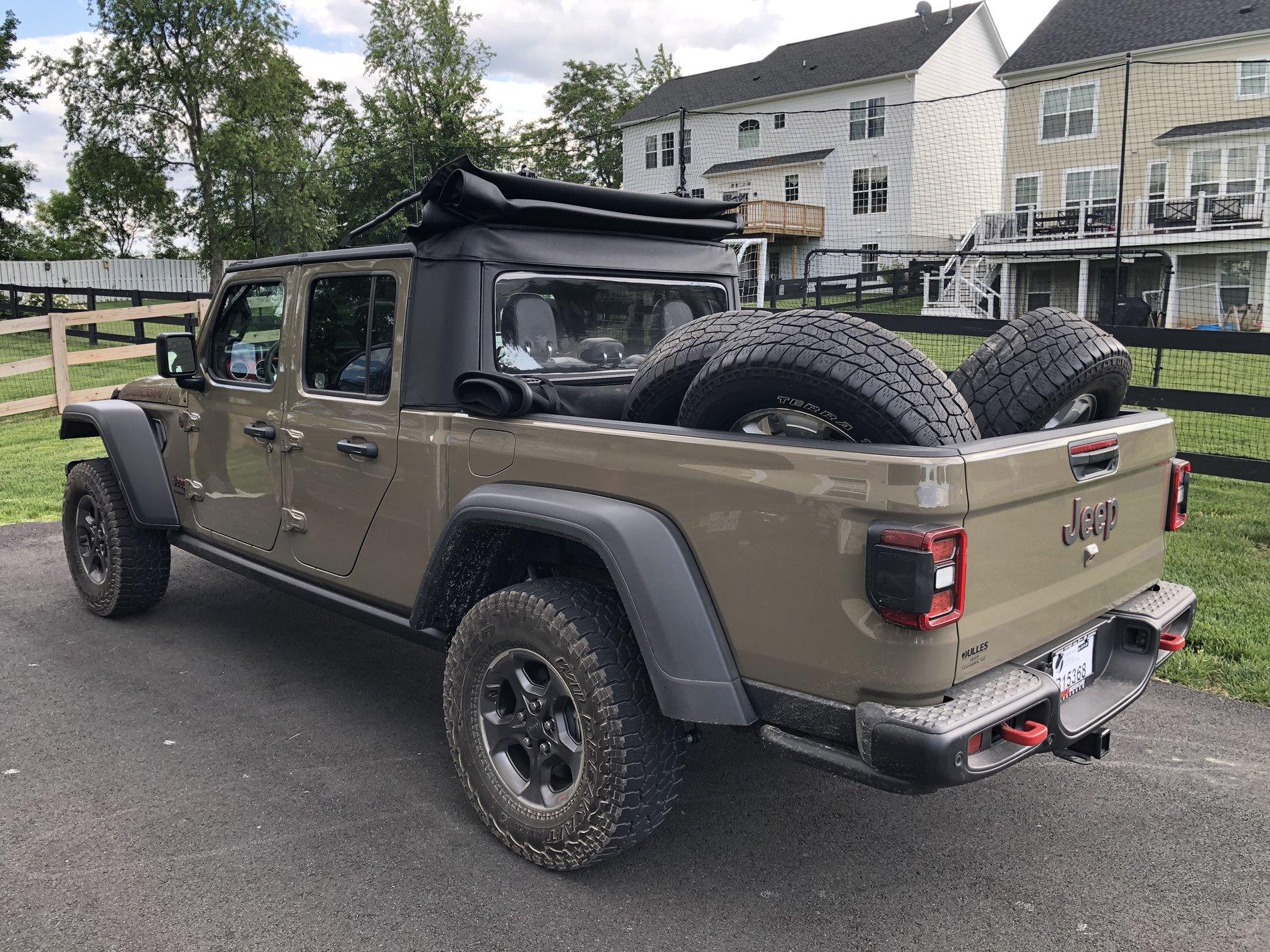 Jeep Gladiator Post your payload pics! CB183D0D-2821-485A-8D65-C28F174211C7