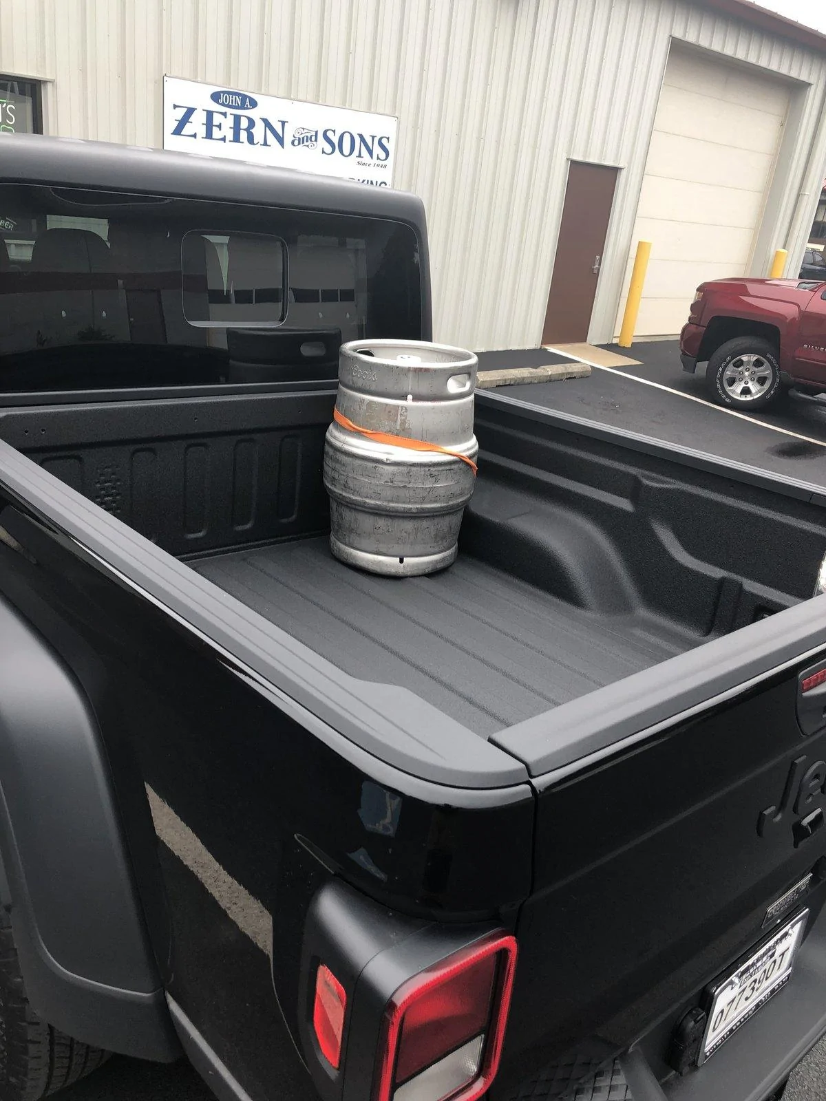 Jeep Gladiator Post your payload pics! 52145F7A-A372-4A50-A985-BBD9F533150D