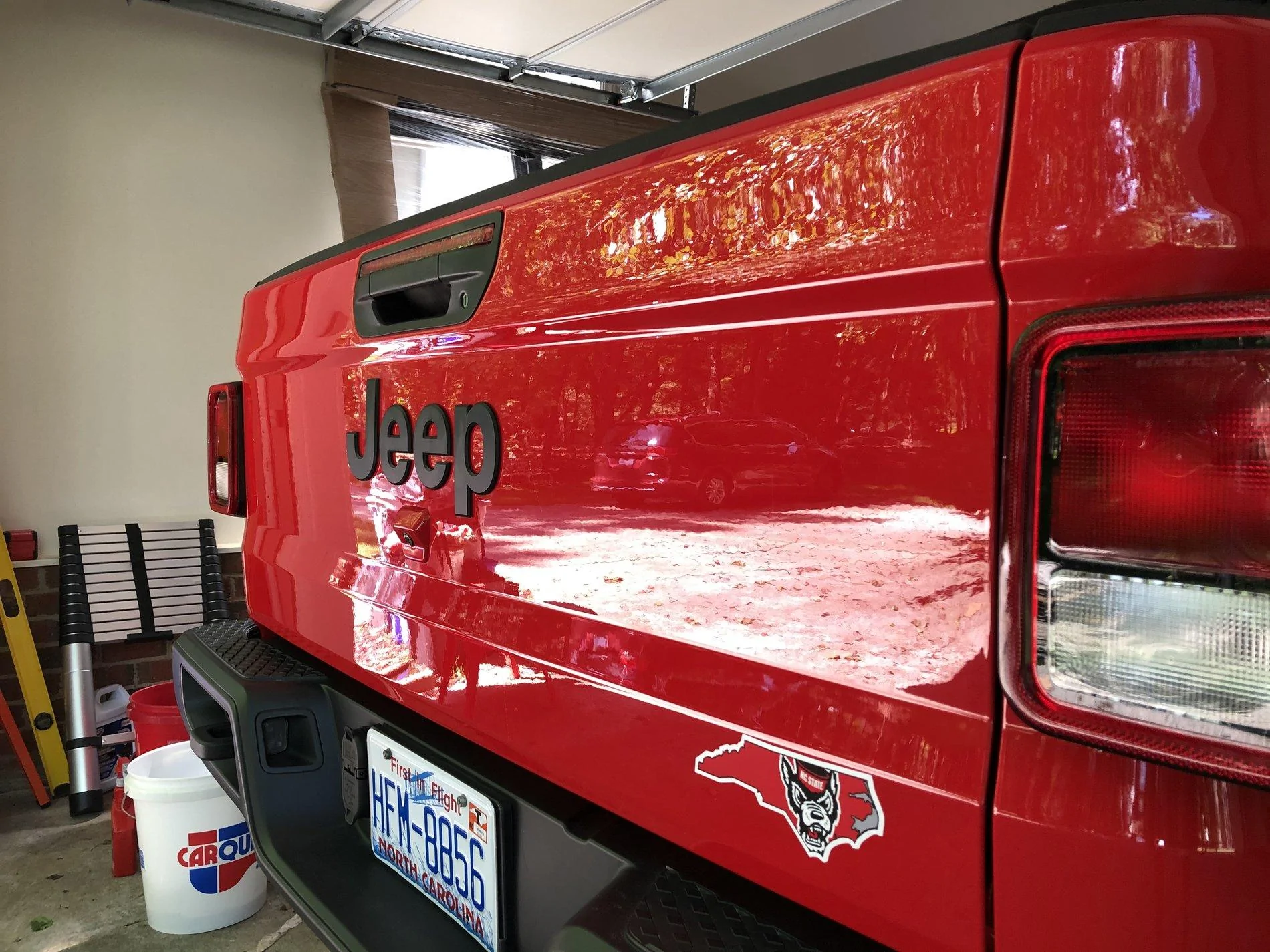 Jeep Gladiator Soap for a ceramic coating. 86C2E75B-77E4-42F4-A4CD-ED6FBC0F33FF