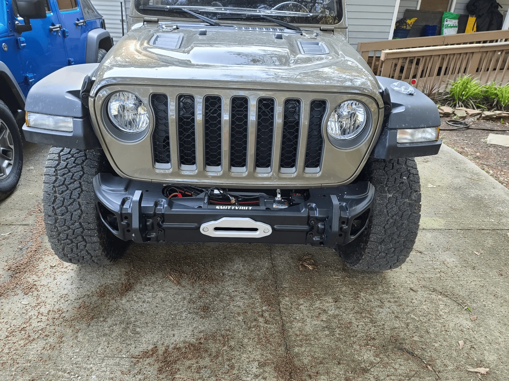 Jeep Gladiator Raptor Liner on Bumper and maybe more 1590901356478