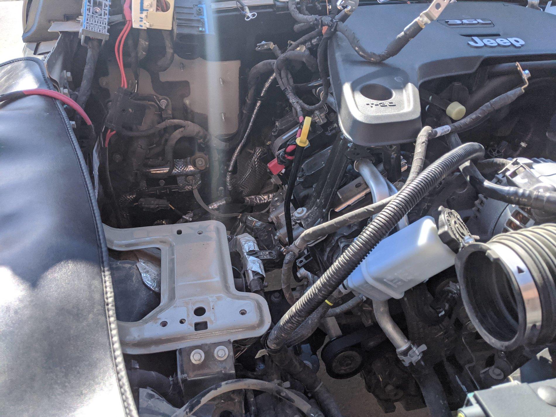 Jeep Gladiator What did you do TO your Gladiator today? [ADMIN WARNING: NO POLITICS, NO GUN TALK] Gladiator, May 20, CP_092844, Area Cleared for Dual-battery Install