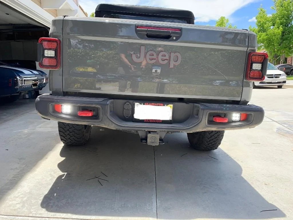 Jeep Gladiator visionx backup lights 0XYl3h