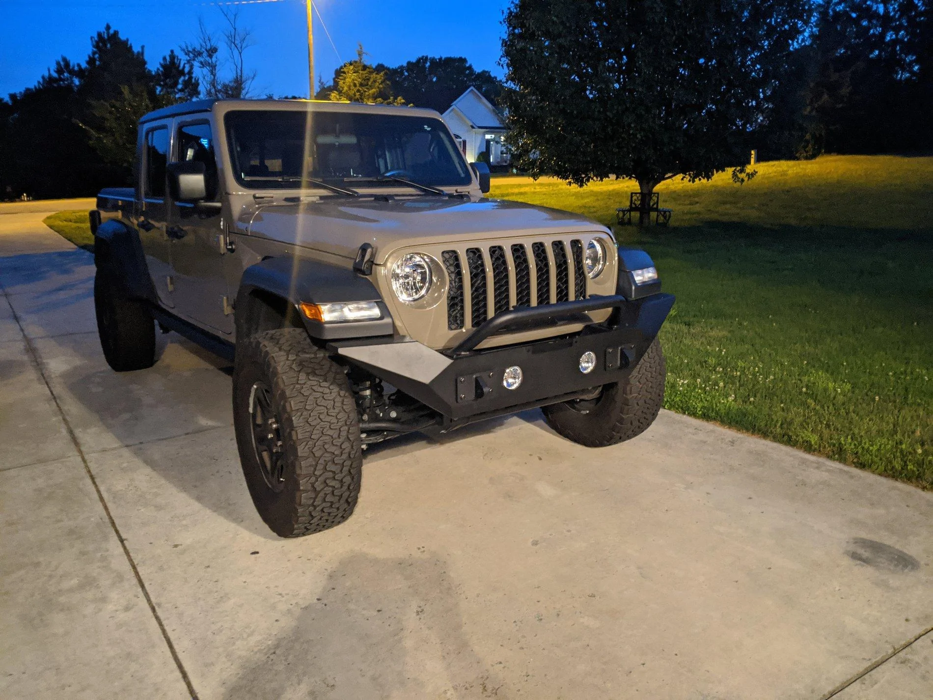 Jeep Gladiator Aftermarket bumper recommendations IMG_20200531_211255