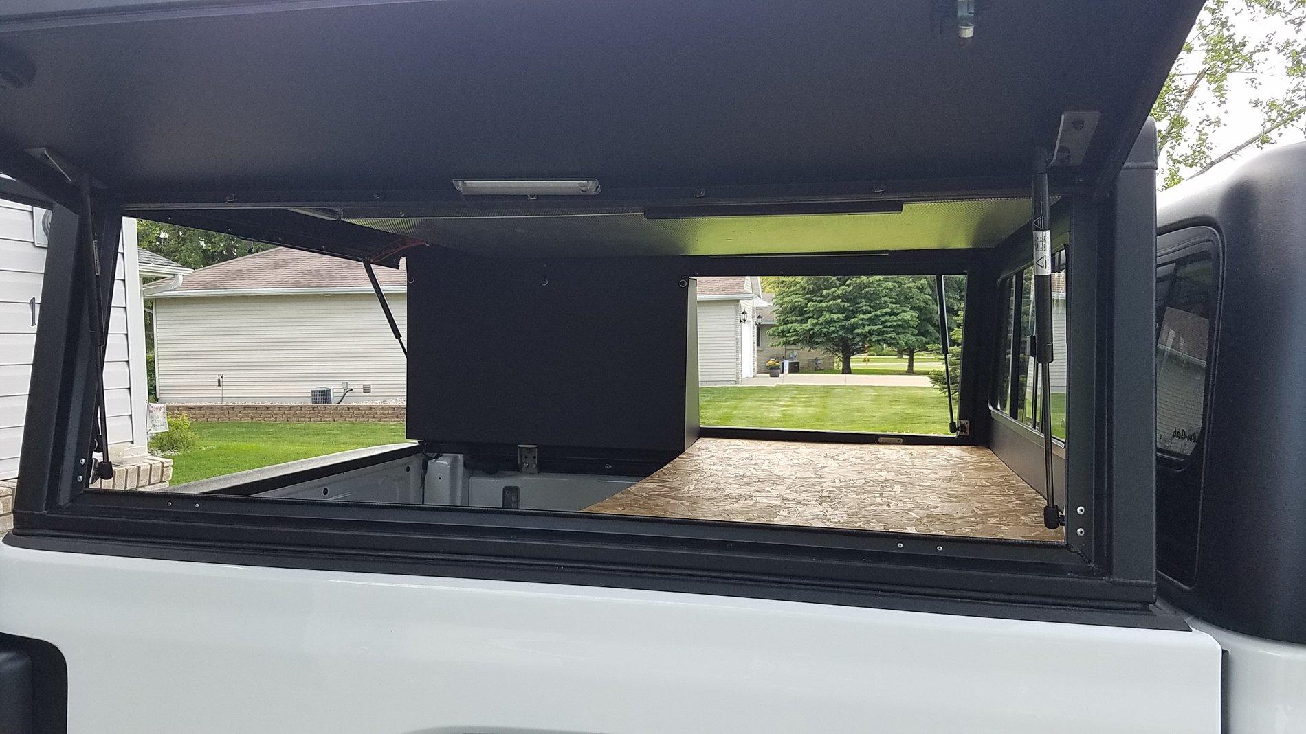 Jeep Gladiator Alu-Cab Gladiator Bed Cap 20200531_182100