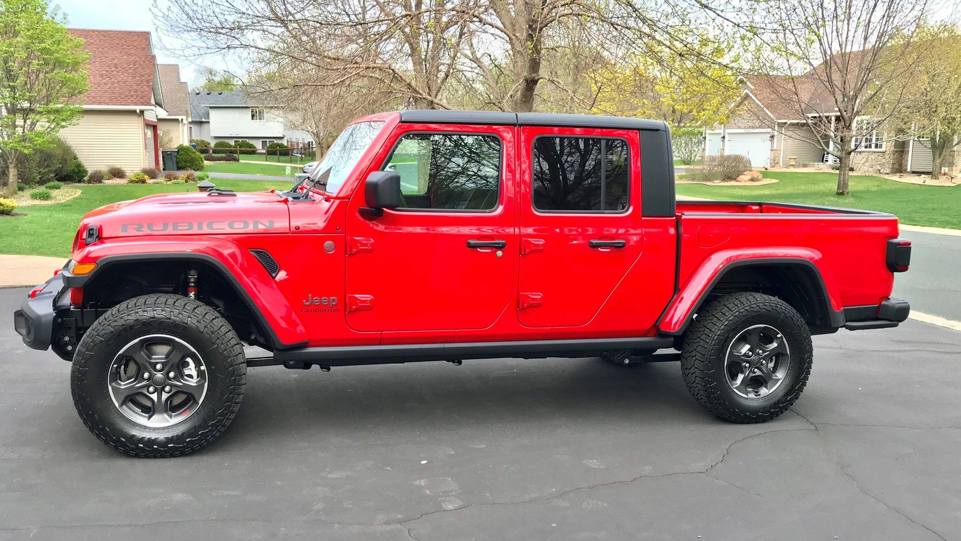 Jeep Gladiator MrFahrenheit's Red Rubi IMG_4987_wide
