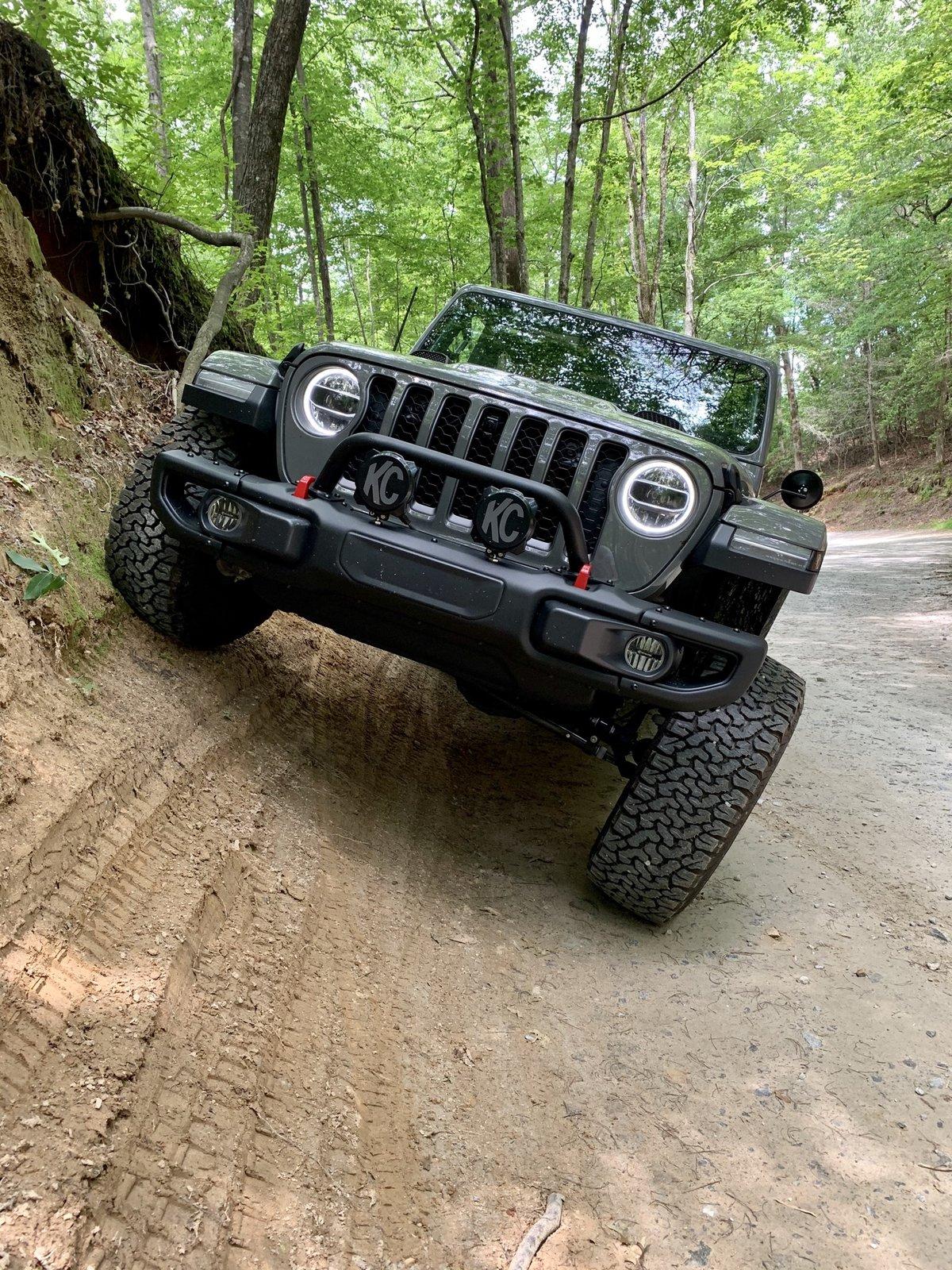 Jeep Gladiator Gladiator Flex pictures 2C239040-BB11-4B03-994A-D080741FFF87