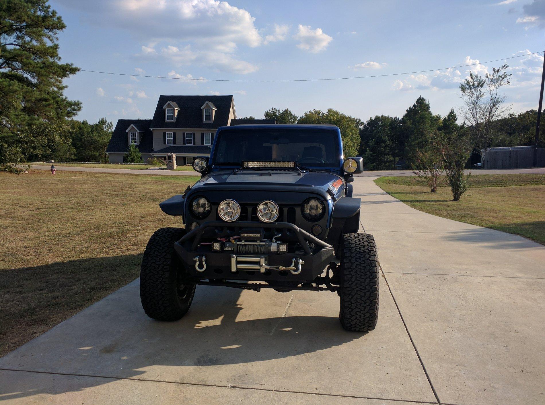 Jeep Gladiator Harbor freight Roadshock cubes IMG_20160915_173347