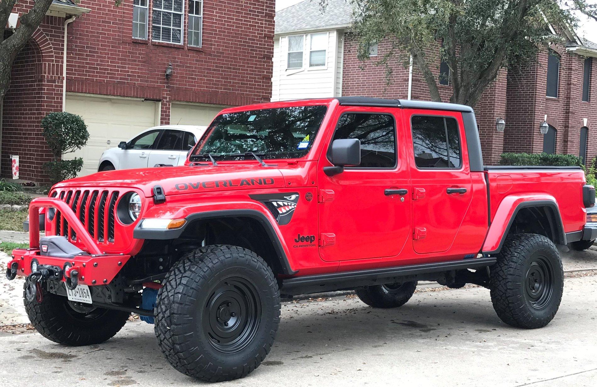 Jeep Gladiator Not seeing any overland pictures ARB Compressor